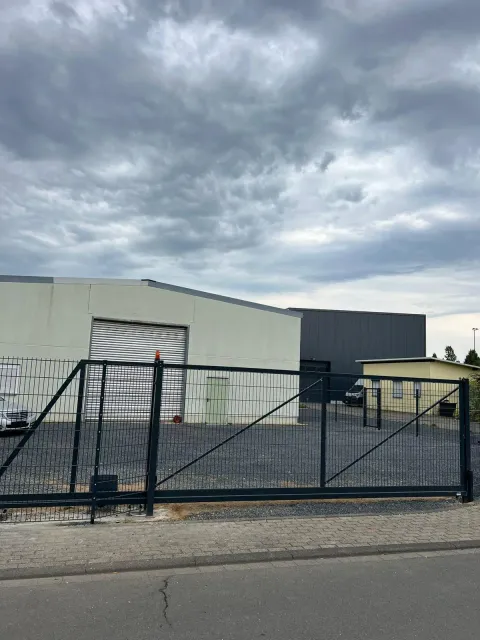 Industriezaun in Würzburg - fachgerechte Ausführung vor Ort